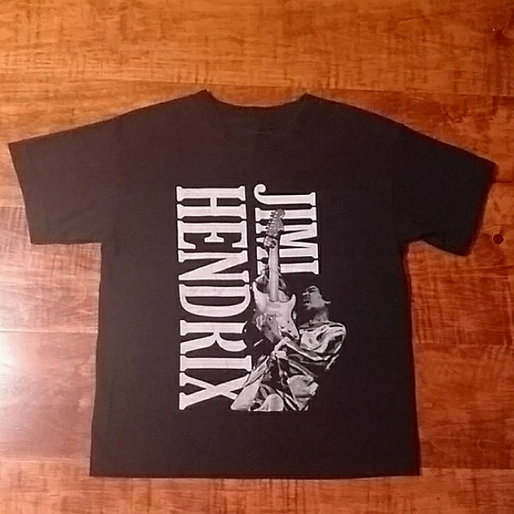 💙 Black Jimi Hendrix tee